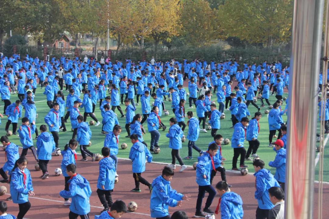 淇滨区明达小学,新街小学青少年校园足球特色学校