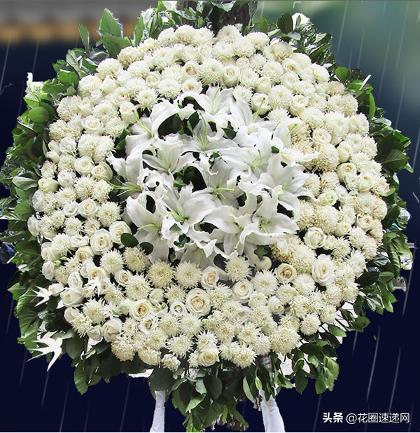 花圈在哪可以订,花圈多少钱追悼会