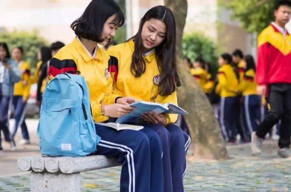 初中生身高多少才算合格,初中生年龄身高标准表