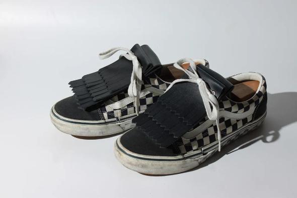 有许多配件的球鞋,如何让你的球鞋看起来更高级