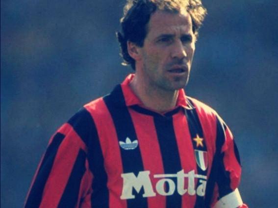 米兰十大传奇中锋,红黑军团米兰