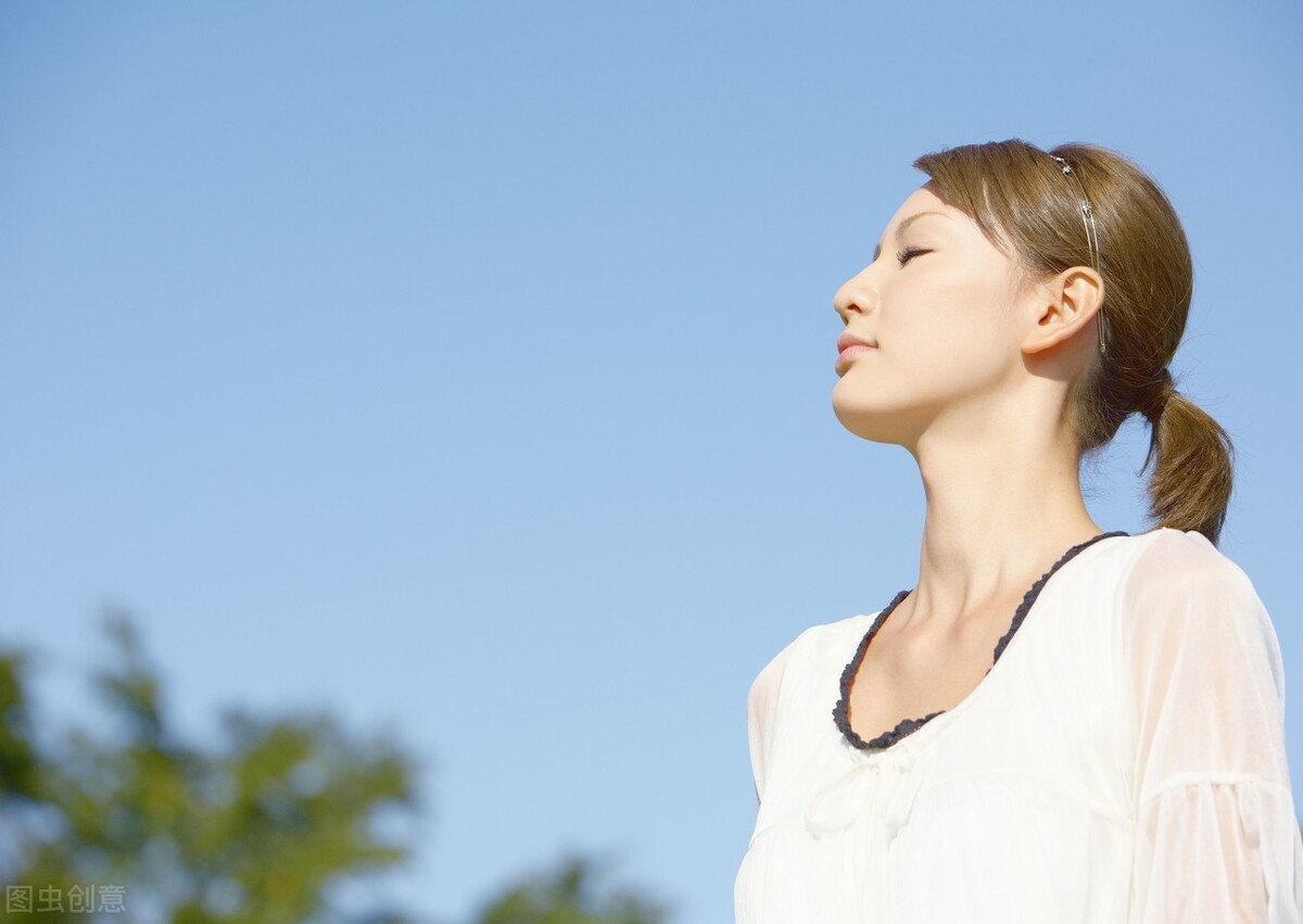 修正背部脊椎的正确方式,腰脊椎自我矫正方法