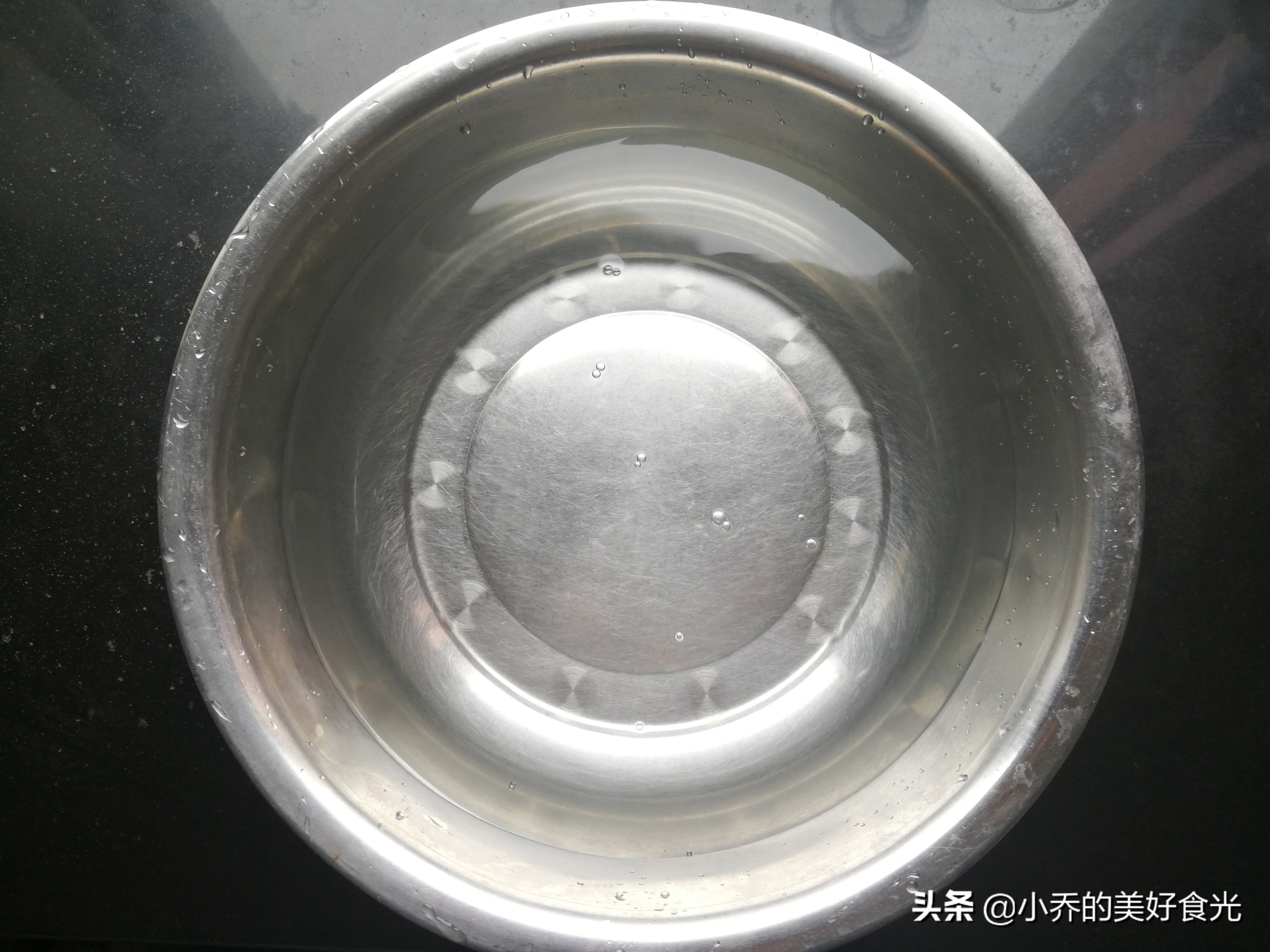 芝麻里的泥沙怎么洗才干净,清洗芝麻小窍门