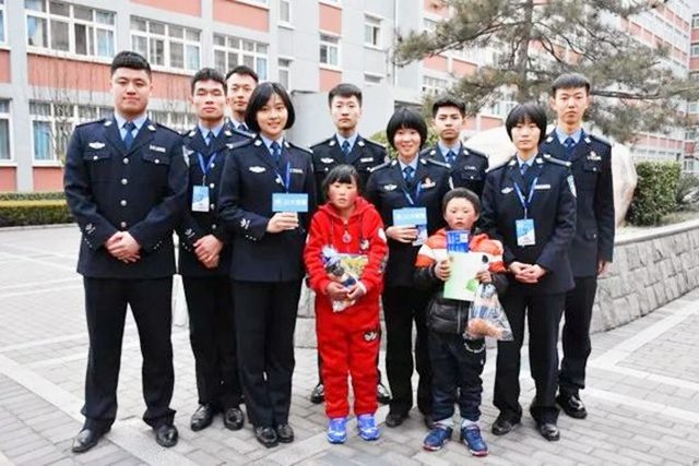 还记得惊动省长的“冰花男孩”吗？如今他怎样了？