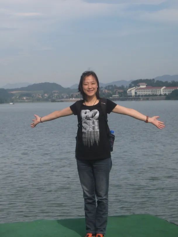 鍗椾含榧撴ゼ浜屽崄涔濅腑鑷磋繙涓,鍗椾含榧撴ゼ浜屽崄涔濅腑鑷磋繙鍒濅腑