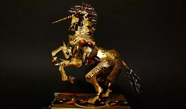 日本小哥自称“空箱职人”，靠着废纸盒办展览