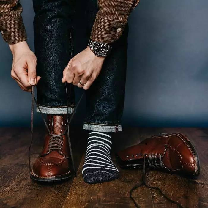 胖子穿什么牛仔裤好看,适合胖子穿的牛仔裤类型