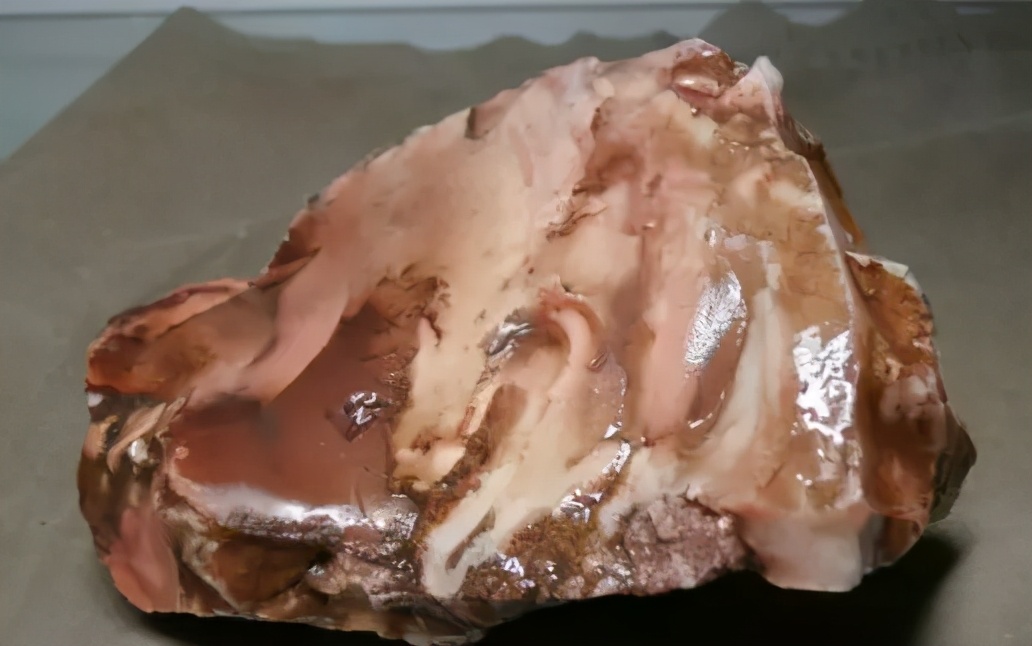 起步价5位数，究竟是什么样的石头，让那么多人冒死去捡