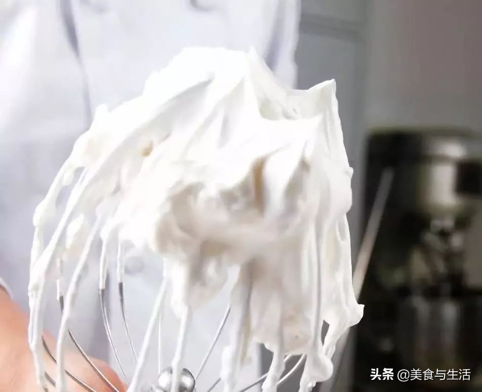 蛋黄蛋白打发视频教程,有蛋黄的蛋白怎么打发