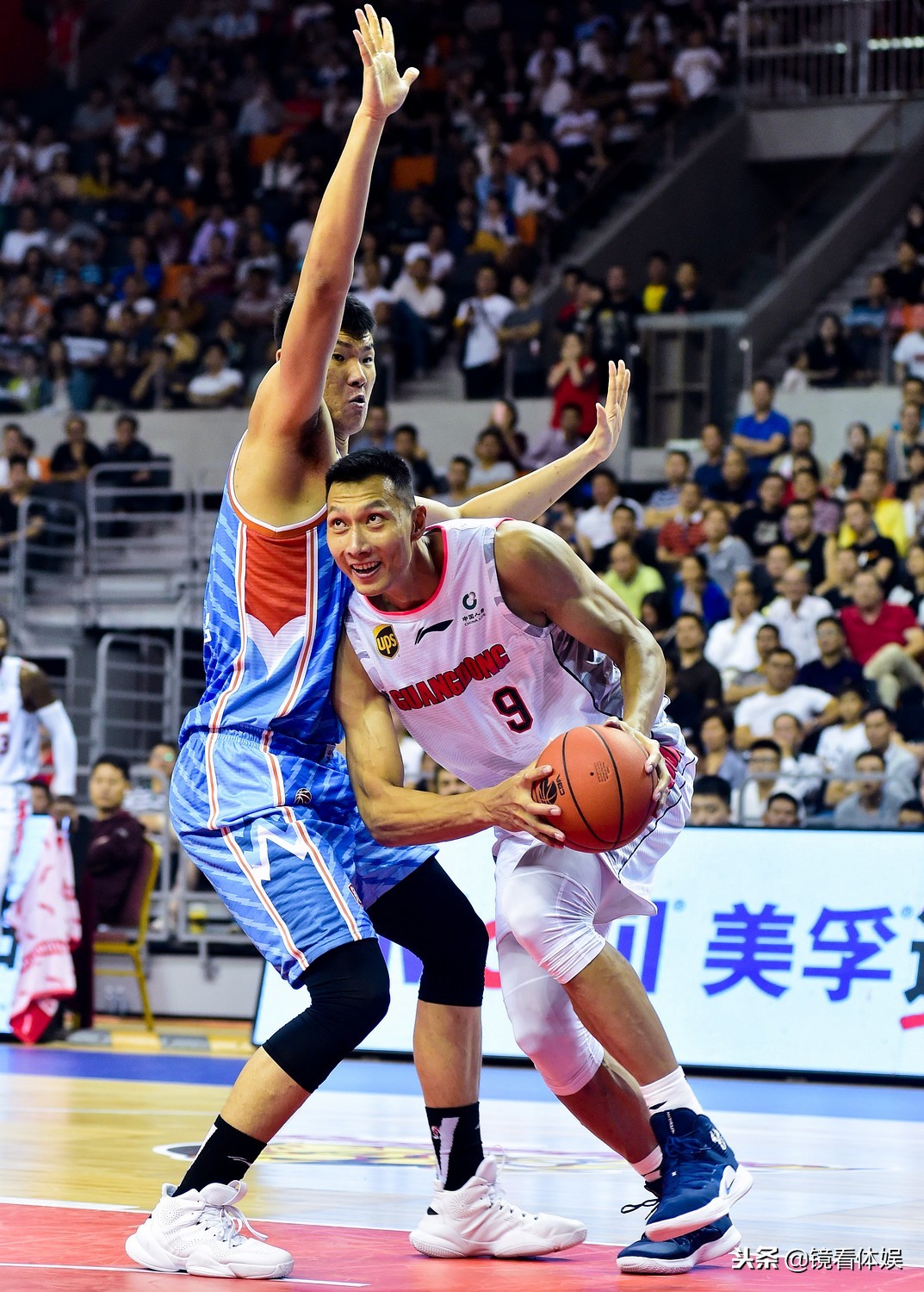 鐜嬮湝閲岀毊,閲岀毊涓轰腑鍥借冻鐞冪暀涓嬬殑韬奖