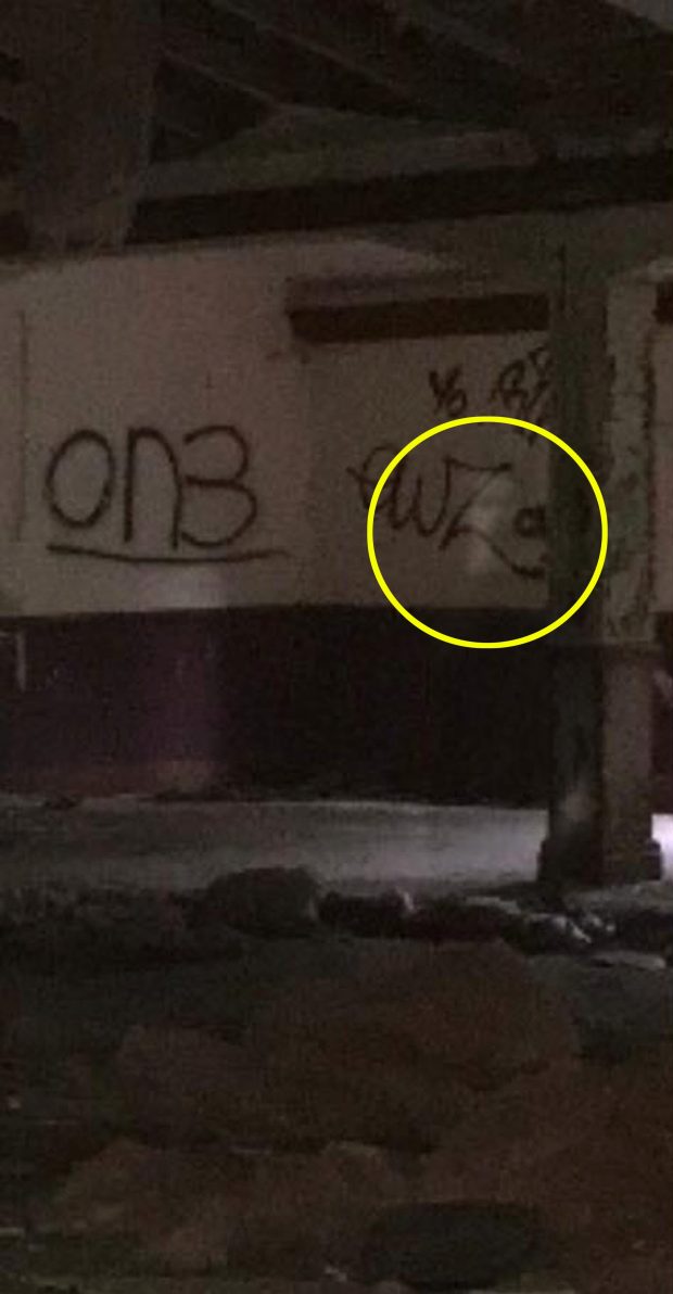 恐怖！英百年历史豪宅遭废弃惊现小男孩鬼魂，面部清晰脚步声急促