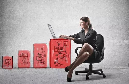 女生经历职场性骚扰怎么举报,女性遇见职场性骚扰怎么办