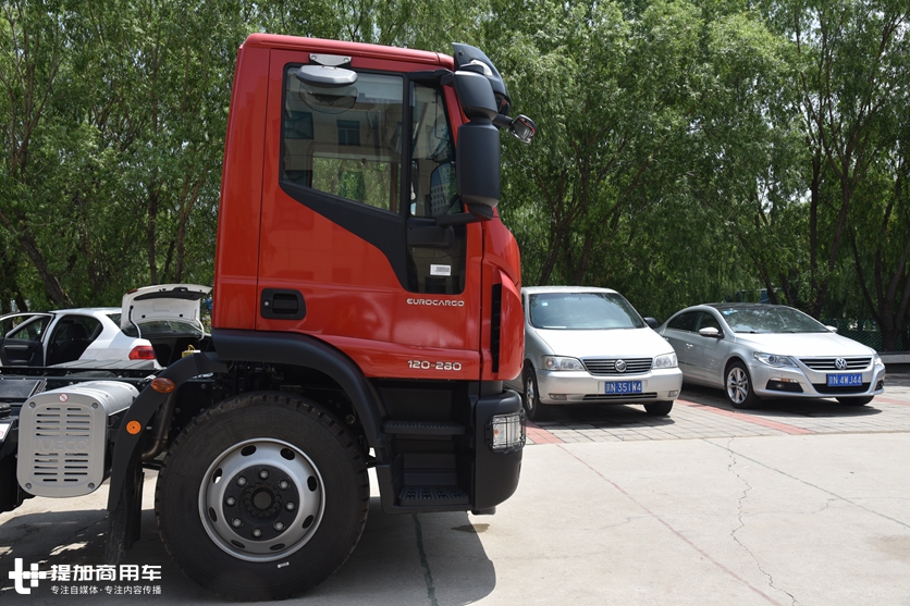 依维柯eurocargo多少钱,依维柯eurocargo6x6