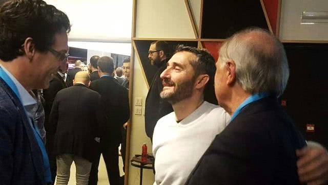 巴尔韦德离开巴萨笑话,巴尔韦德在梅西进球后反应