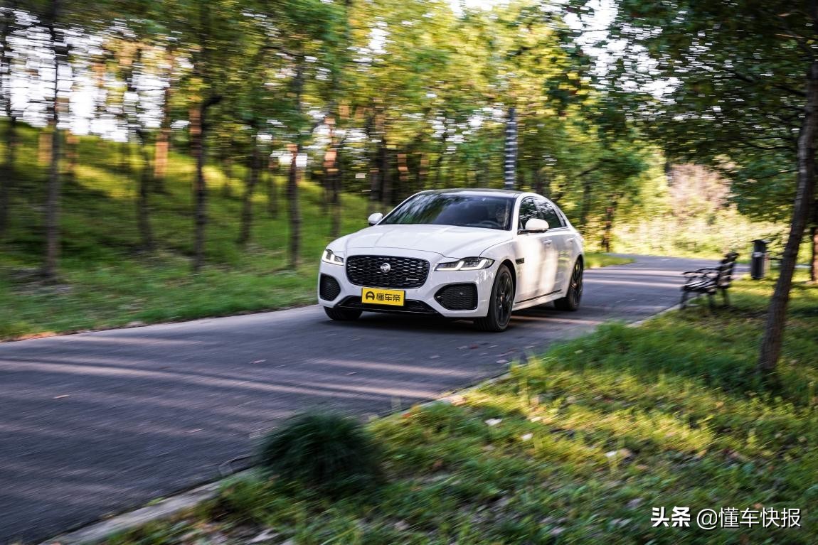 陈震试驾捷豹xfl2021款试驾视频,沉浸式体验24款捷豹xfl尊享豪华