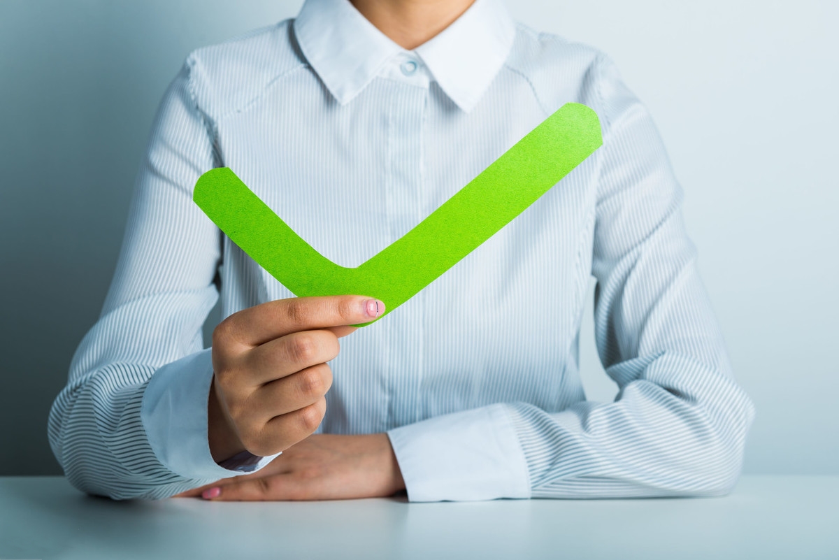 健康科普你以为不跷二郎腿就好了,关于跷二郎腿的危害横版视频