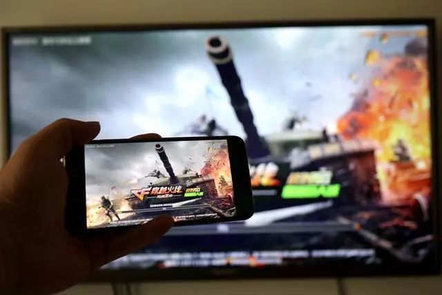 爱奇艺电视果和投屏器哪个好,爱奇艺投屏老款电视