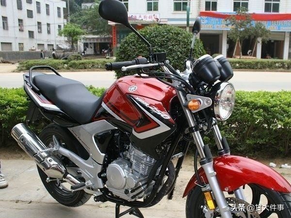 3000多公认最好的三款摩托车,10年前最普通的红色摩托车