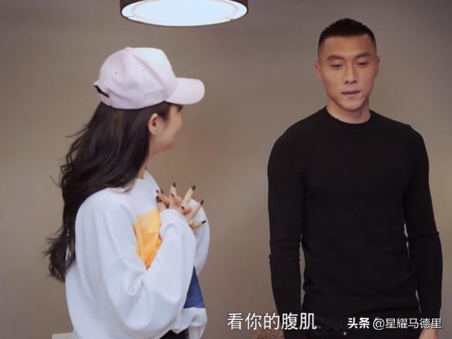 国足球员身材像男模,国足人员身材