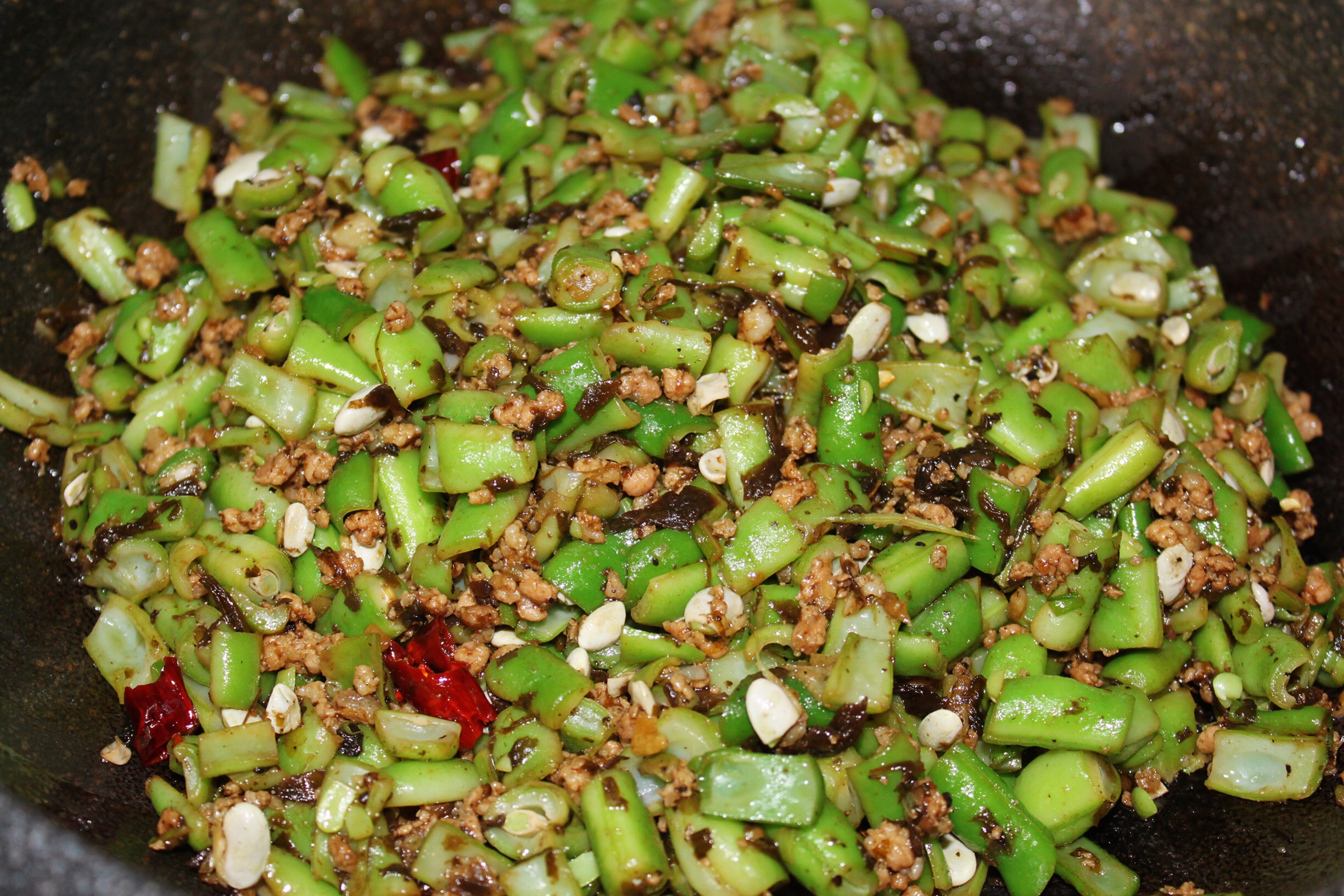 粤菜肉末橄榄菜四季豆的做法大全,橄榄菜炒四季豆的做法窍门是什么