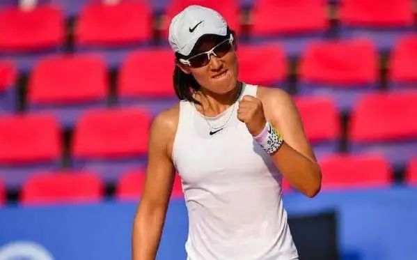 刚参加完欧盟峰会,斯洛伐克总理因呼吸系统感染等入院|新闻早餐2020.2.25星期二