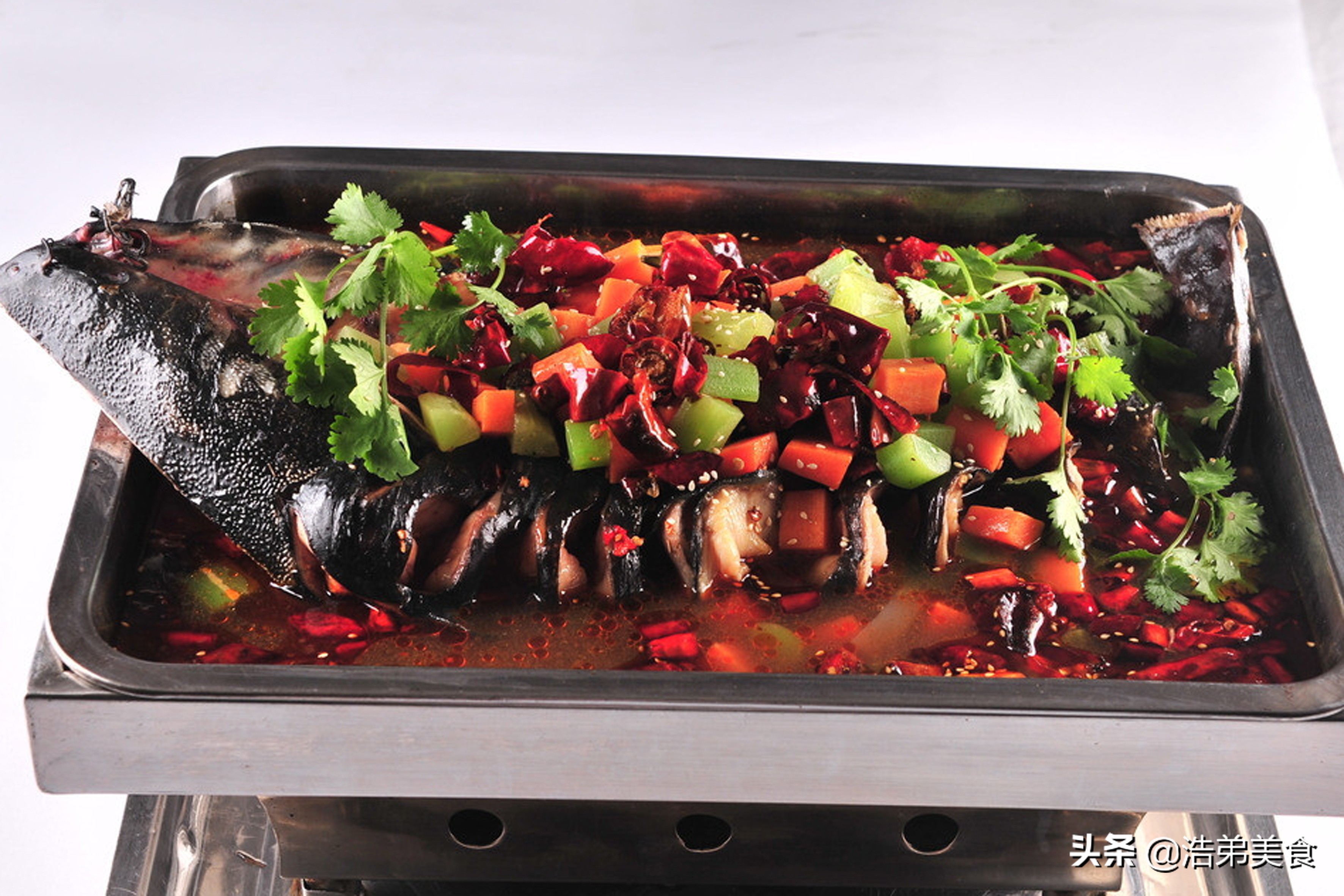 烤鱼店制作烤鱼全过程,厨师长秘制烤鱼配方分享