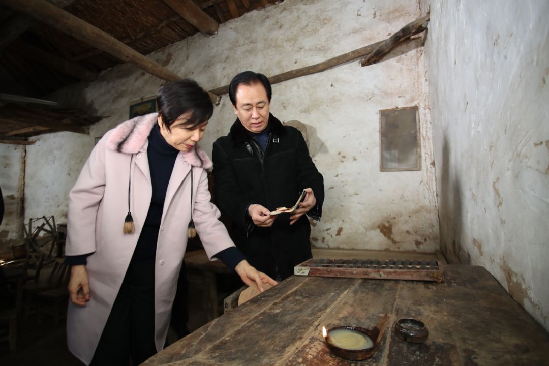 鎭掑ぇ闆嗗洟鑰佹澘鏄庢槦鑰佸﹩,鎭掑ぇ鑰佹澘鏈夊摢浜涘コ鏄庢槦