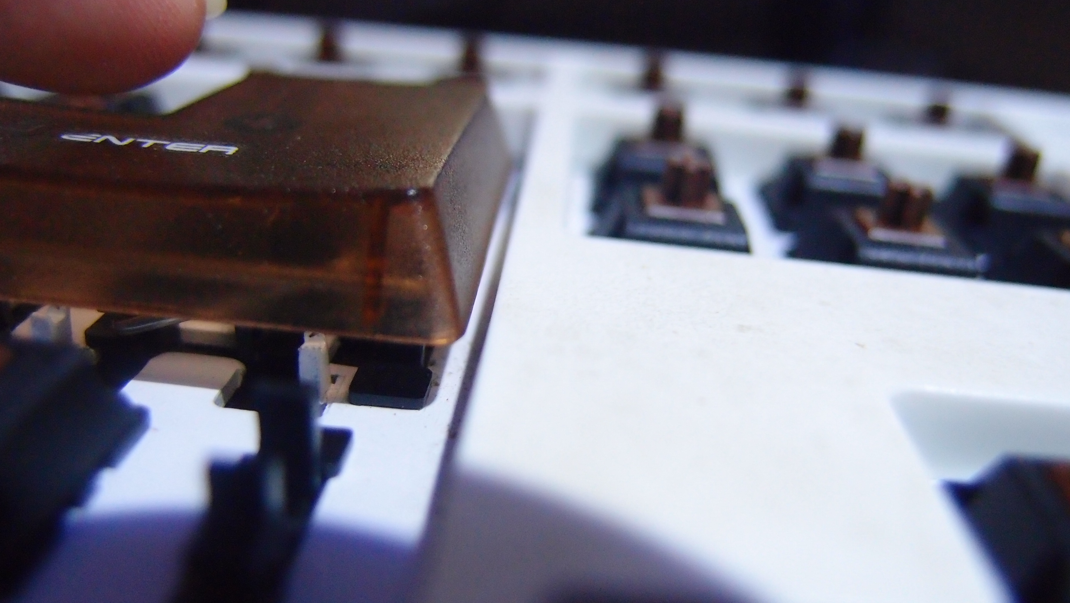 电脑键盘太脏教您一招清洁键盘,机械键盘清洗方法小妙招图解