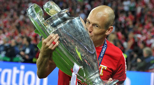 罗本职业生涯的高光时刻,从罪人到英雄蒙铁尔的自我救赎