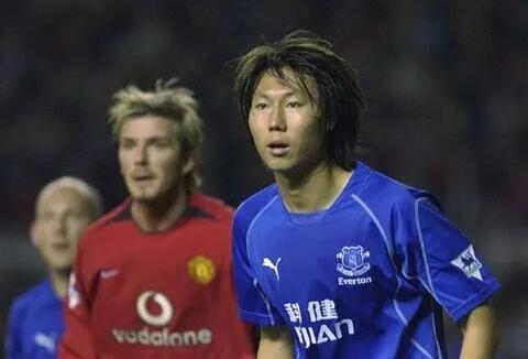 李铁带领的国足能打申花吗,李铁带国足打过正式比赛吗