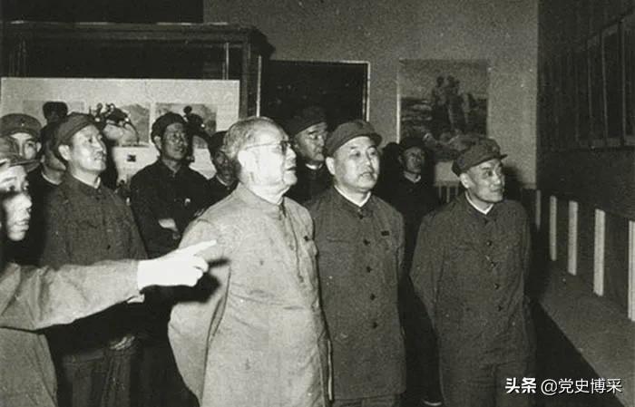 从*战野**军军长到*共中**中央副主席，*德生李**的三度“意外”任职