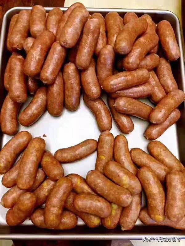 奶奶秘方腌香肠的做法,奶奶亲手制作的香肠