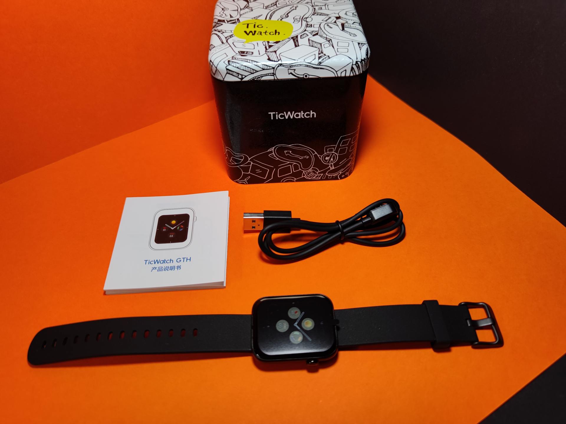 能测气温气压的智能手表,可监测体温和血糖的手表