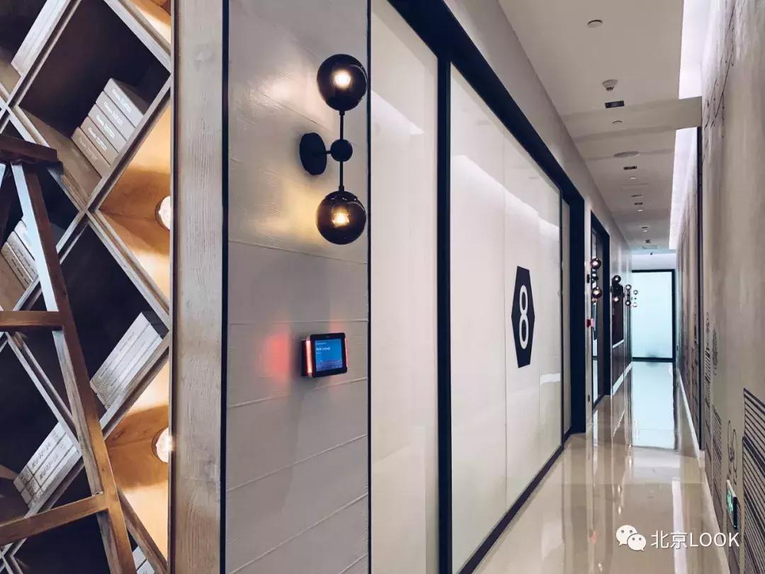 央视大楼对面网红餐厅,央视大楼隔壁酒店