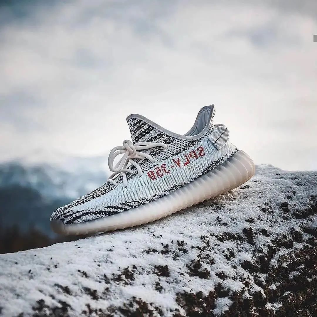 没跳票！Yeezy白斑马敲定补货日期，这下稳了