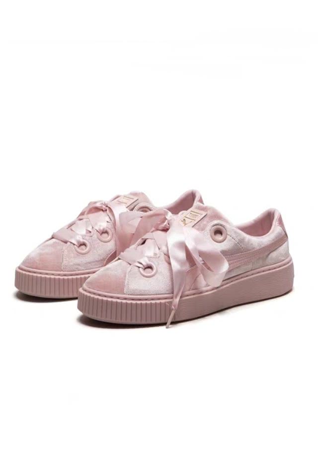 彪马蕾哈娜丝带蝴蝶结板鞋,确认过眼神是买得起的鞋