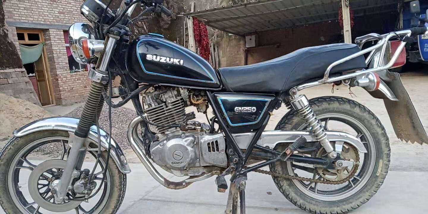 铃木250三兄弟哪个适合摩旅,铃木250三兄弟对比