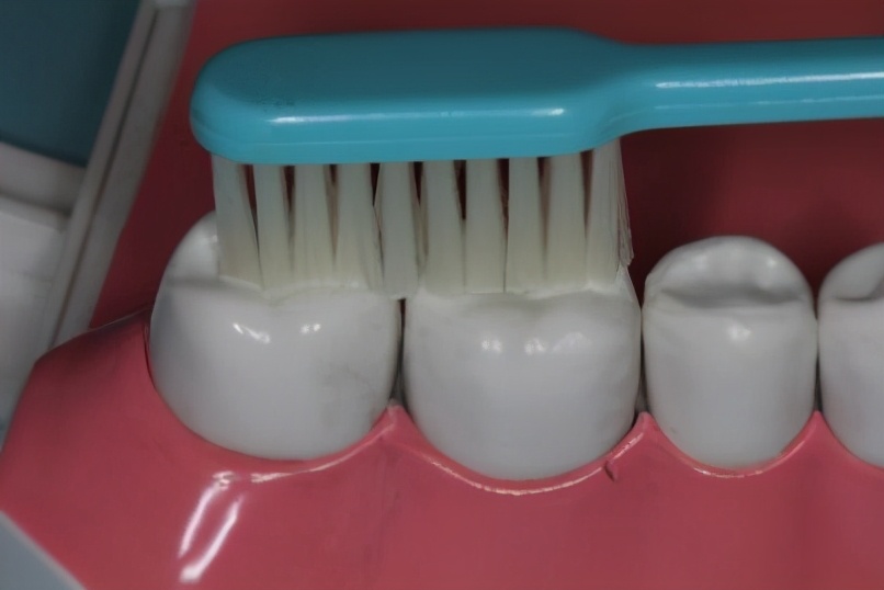 牙周病真实事件,牙周病危害大吗