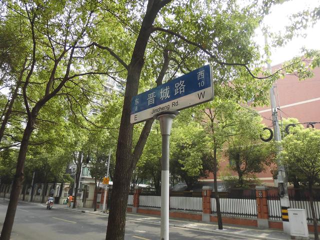 这里有美丽如画的校园风光,原平路学校