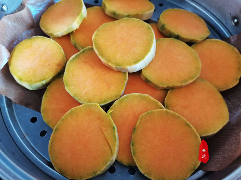 金灿灿的黄馒头,金灿灿黄金馒头好看又好吃