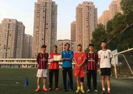 那些研究生是怎样走向崩溃的,那些研究生怎样走向崩溃的