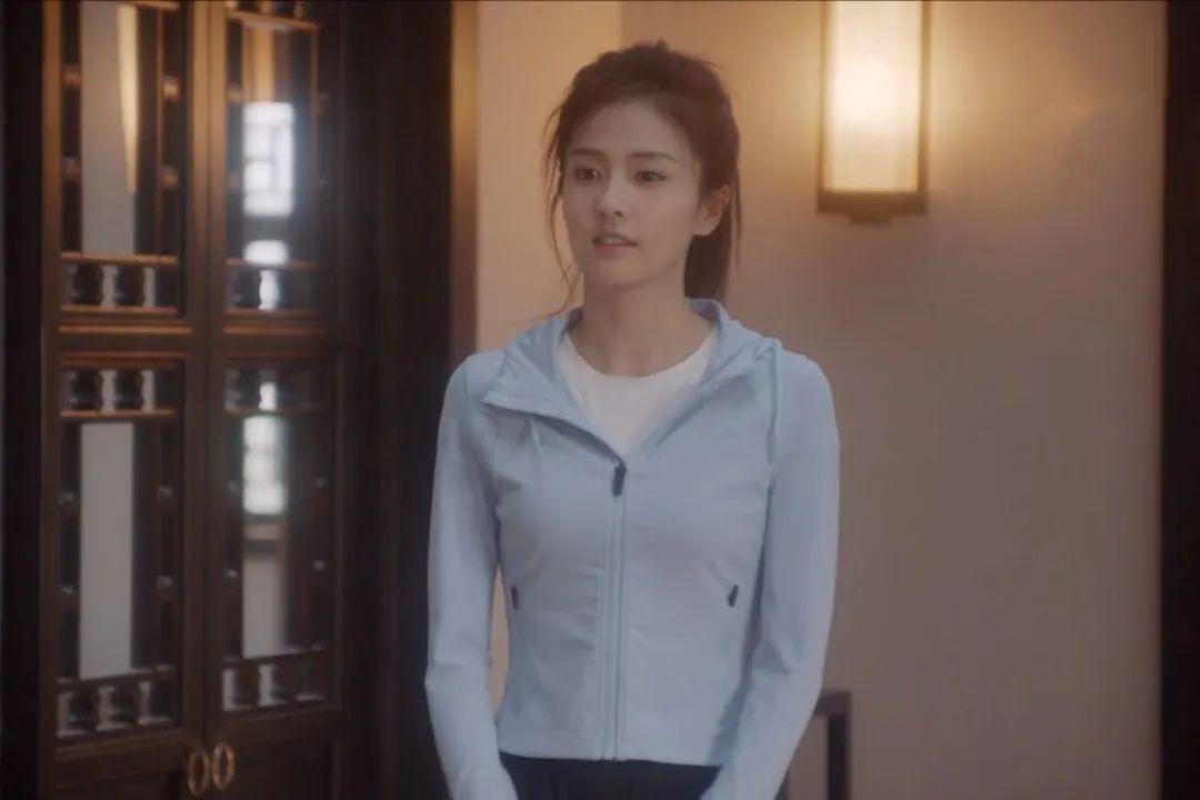 白鹿热剧《一生一世》：时宜的穿戴暗含哪些隐藏线索？