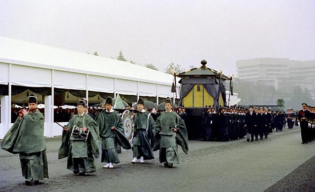 裕仁天皇死后中国派人去吗,裕仁天皇去世中国是否参加了葬礼