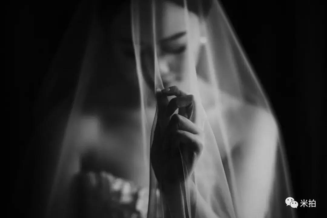 2018年最漂亮的缎面婚纱图片,十大婚纱摄影排行图片欣赏