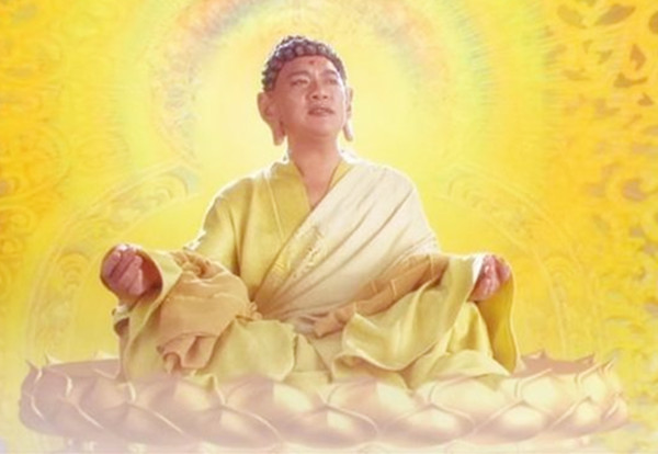 三界之中三朵莲花,一朵助三清成圣,另外两朵是死对头