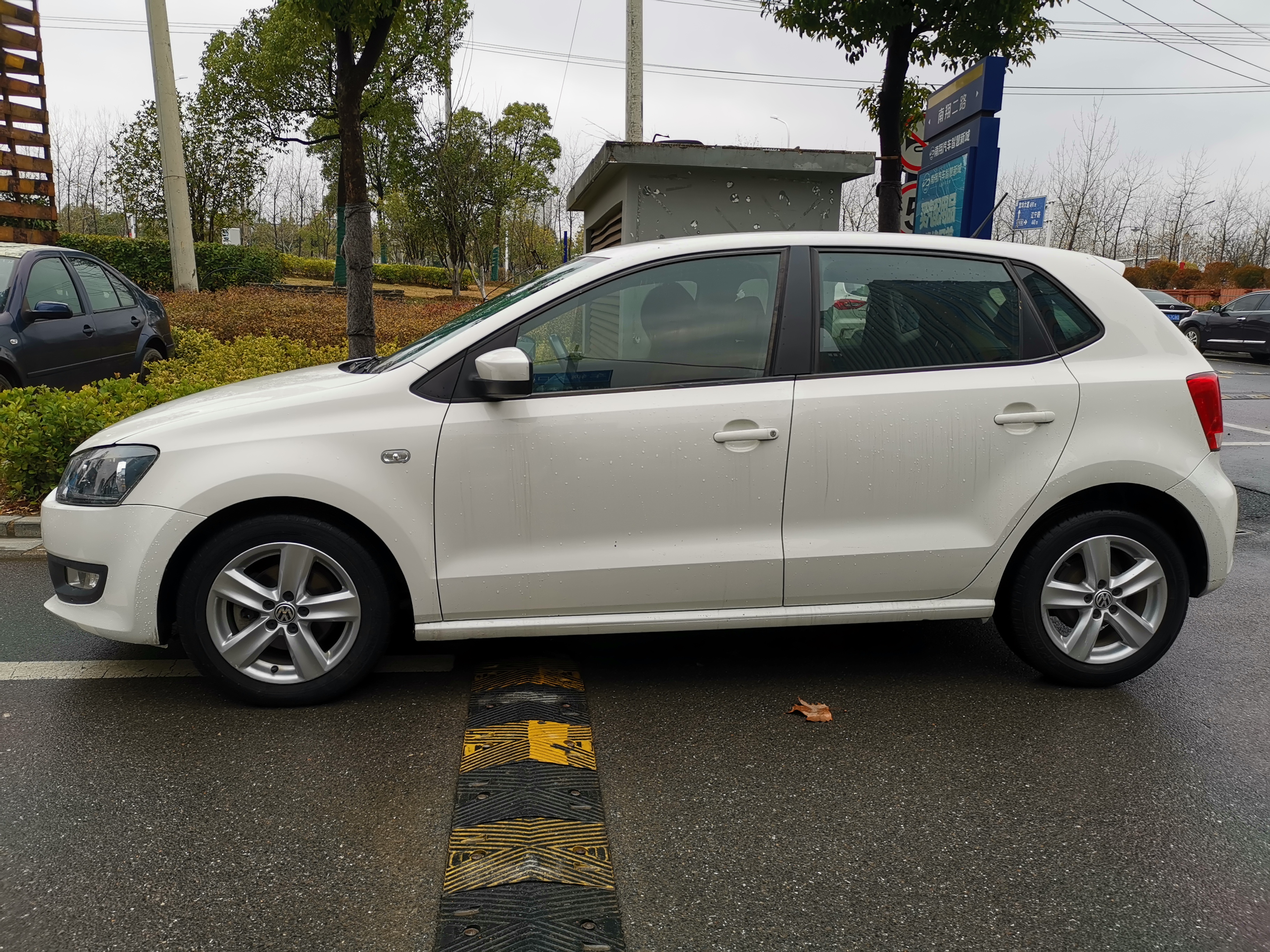 四万左右大众polo自动挡,大众polo17年自动挡售卖6万元贵吗