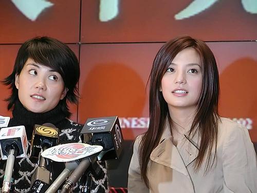 赵薇19岁到44岁的容颜变化,42岁赵薇出席盛典视频