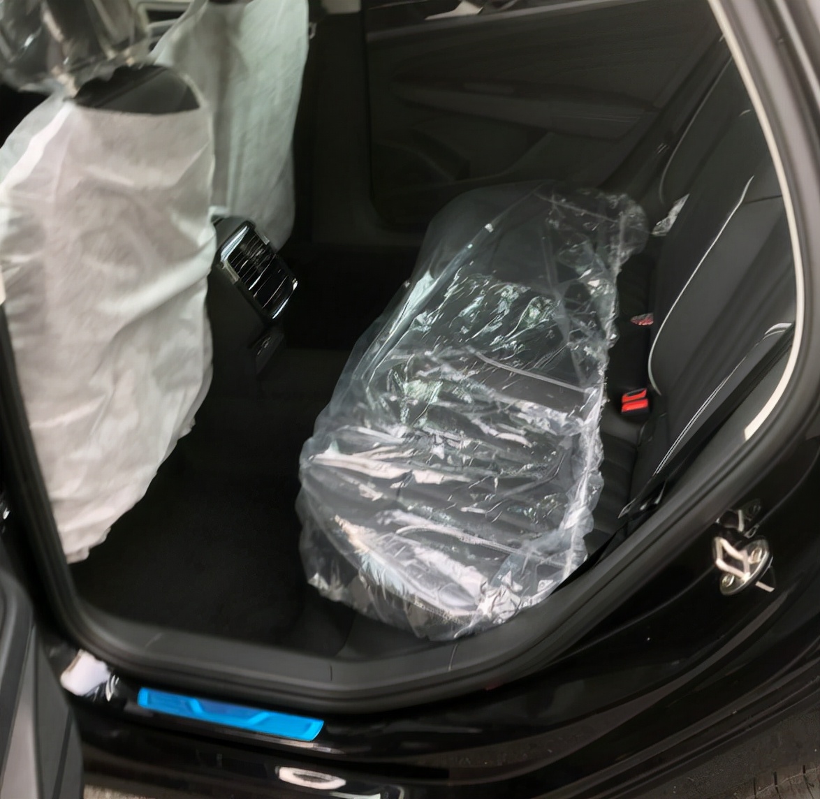 哈曼卡顿音响唤醒,哈曼卡顿汽车音响调节最佳效果