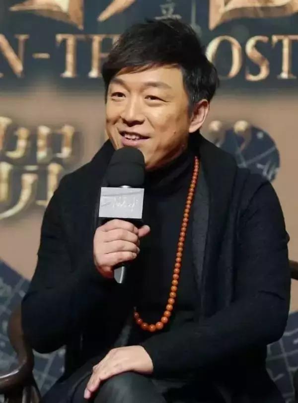 男人戴南红是不是娘,男生戴南红图文