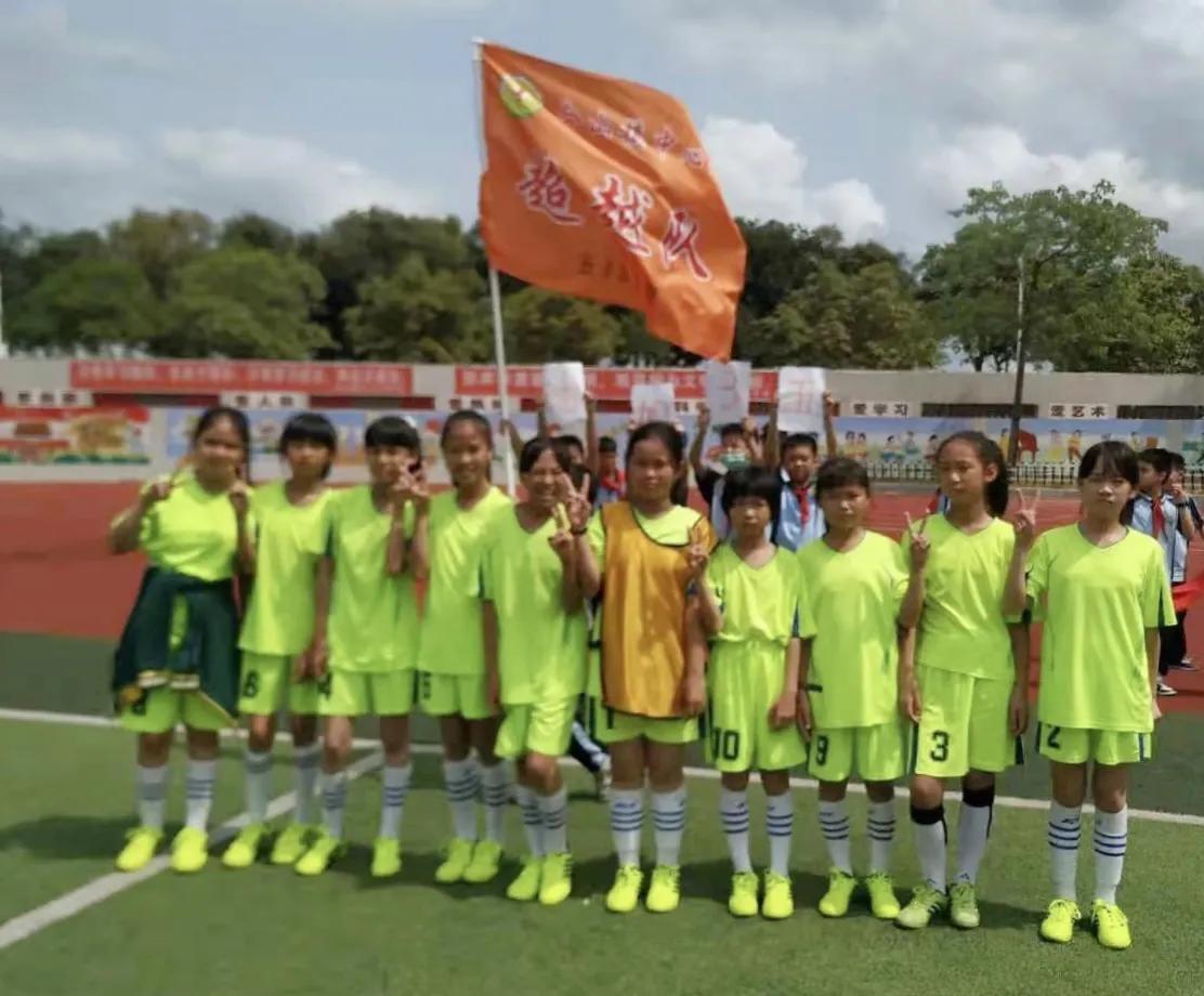 校园文化体育艺术节感想,在校园足球开幕式上的讲话